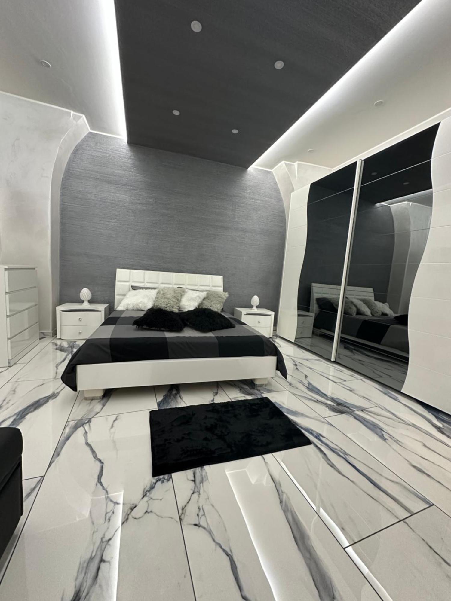Naomi Luxury Home カターニア エクステリア 写真