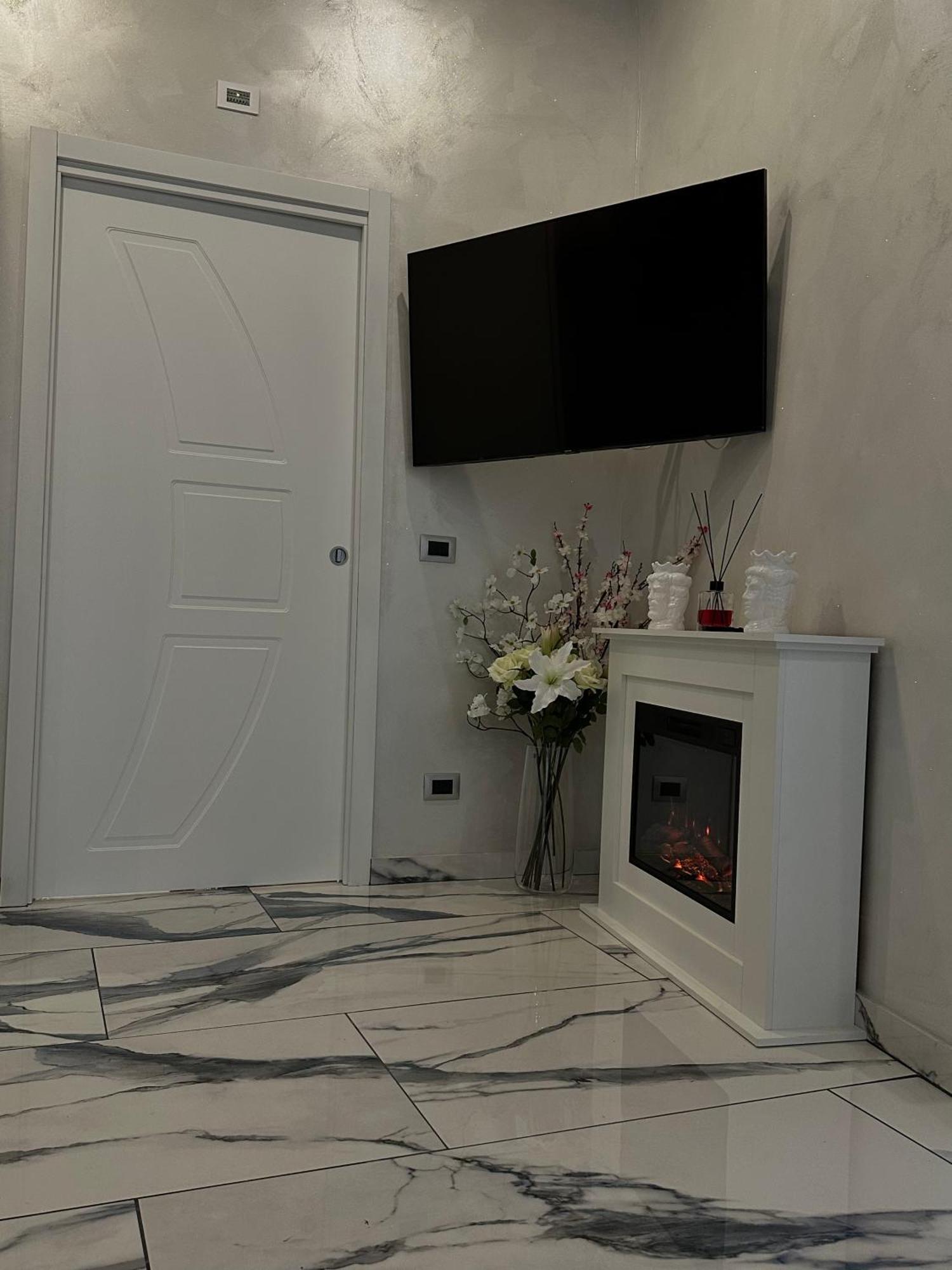 Naomi Luxury Home カターニア エクステリア 写真